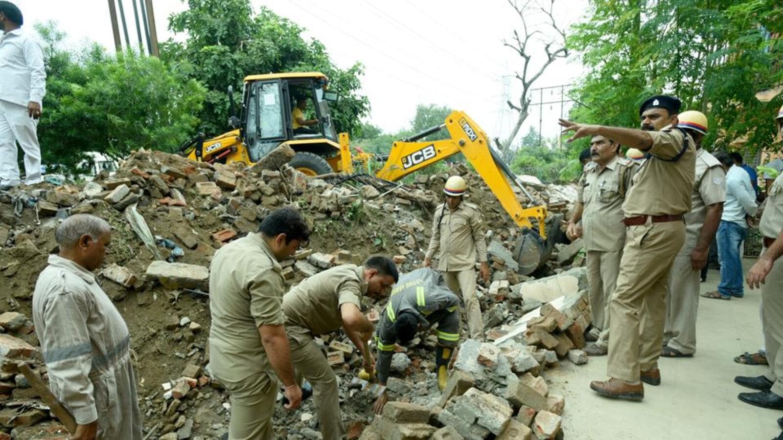 Noida Wall Collapse ‘bystanders Were Taking Videos Instead Of Helping Those Trapped