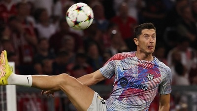 &nbsp;Robert Lewandowski in action&nbsp; (REUTERS)