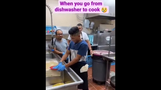 The image, taken from the Instagram video, shows the man who was promoted as a chef after working as a dishwasher.(Instagram/@conejitocarias)