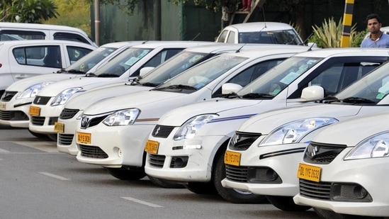 Uber told its drivers to ensure the seatbelts on the back seat are accessible and functional to avoid any fines or complaints by the riders(HT file)