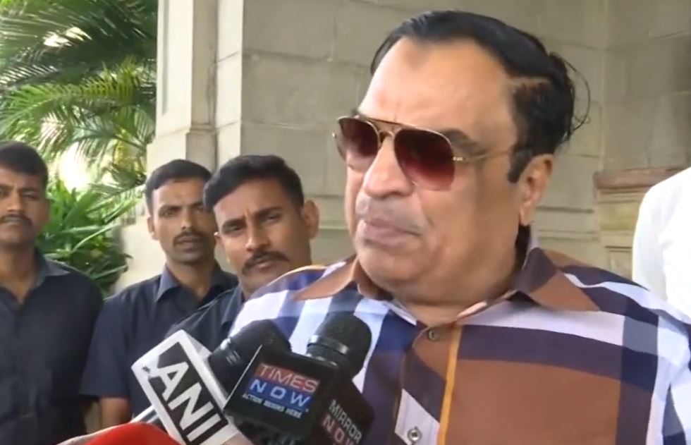 JD(S) leader CM Ibrahim speaks to reporters on the ongoing hijab controversy. (ANI)