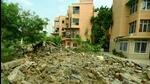 The 40m boundary wall of Jal Vayu Vihar collapsed on Tuesday morning while 12 workers were cleaning the drain adjacent to it as part of a drain repair work award by the Noida authority. (Sunil Ghosh/HT Photo) The 40m boundary wall of Jal Vayu Vihar collapsed on Tuesday morning while 12 workers were cleaning the drain adjacent to it as part of a drain repair work award by the Noida authority. (Sunil Ghosh/HT Photo)