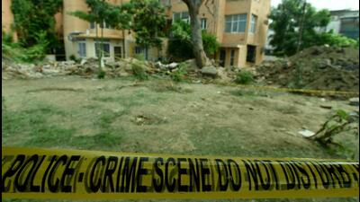Noida Police cordon off the wall collapse site at Sector 21 in Noida on Wednesday. (Sunil Ghosh/HT Photo)