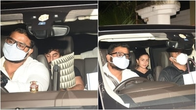 Ranbir Kapoor, Alia Bhatt twin in black for Mahesh Bhatt’s birthday celebrations (HT Photos/Varinder Chawla) Ranbir Kapoor, Alia Bhatt twin in black for Mahesh Bhatt’s birthday celebrations (HT Photos/Varinder Chawla)