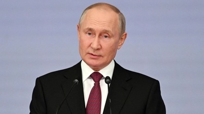 Russia-Ukraine War: Russian President Vladimir Putin addresses a gathering. (AFP) Russia-Ukraine War: Russian President Vladimir Putin addresses a gathering. (AFP)