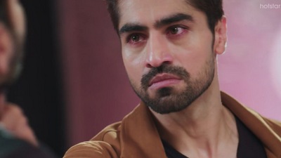 Abhimanyu confronts Dr Kunal. Abhimanyu confronts Dr Kunal.