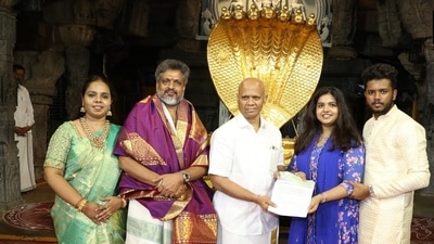 Picture of the couple at the temple's premises making donation to the trust.&nbsp; (ANI/ Twitter)