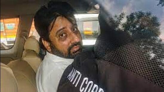 AAP MLA from Okhla Amanatullah Khan has been arrested by the Anti-Corruption Branch (ACB) in connection with alleged irregularities in the Delhi Waqf Board. (HT Photo)