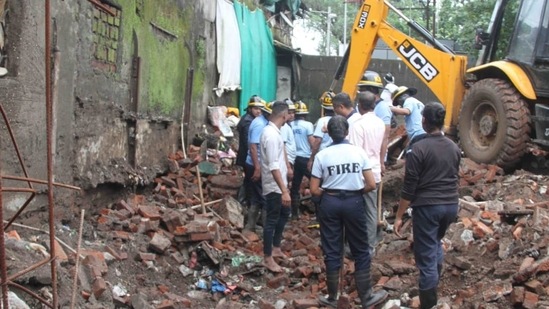 Rescue operation underway at the site. (HT Photo) Rescue operation underway at the site. (HT Photo)