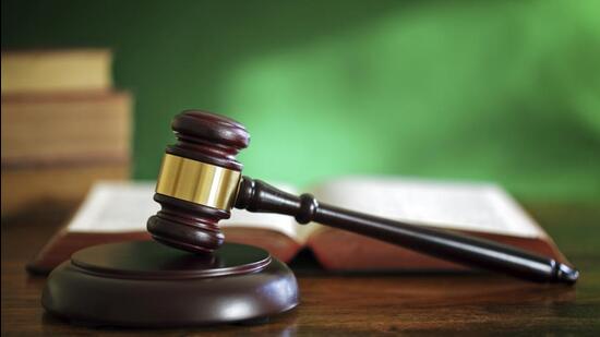 Gavel and law books (Getty Images/iStockphoto)