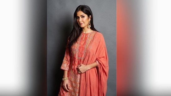 Orange is the colour for the 7th day of Navratri. If your vibe is basic and you like to keep things simple then Katrina Kaif's embroided orange Kurta set is a perfect outfit inspiration for you. If you are tired of wearing heavy dresses and lehengas then this is an ideal outfit for you. The head-to-toe orange suit with simple ethnic embroidery and chiffon dupatta with glowing makeup, looks elegant and festive yet not too loud.(Instagram/KatrinaKaif)