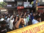 PFI protestors took to the street on Thursday morning after the raids on the premises of PFI leaders in Mangaluru.&nbsp;