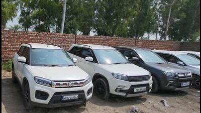 The cars recovered from the inter-state gang’s members who were arrested in Amritsar. (HT Photo)