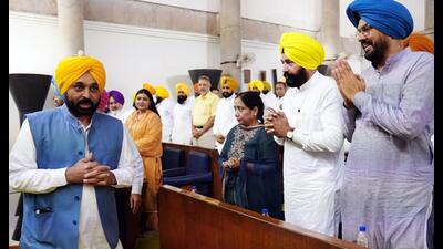 The Bhagwant Mann-led Aam Aadmi Party (AAP) government on Thursday decided to call a regular session of the Punjab Vidhan Sabha on September 27. (ANI) The Bhagwant Mann-led Aam Aadmi Party (AAP) government on Thursday decided to call a regular session of the Punjab Vidhan Sabha on September 27. (ANI)