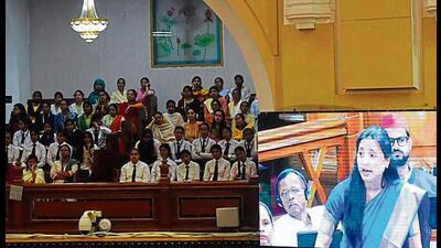 The day was reserved for women MLAs in the Uttar Pradesh assembly on Thursday. (Deepak Gupta/HT PHOTO) The day was reserved for women MLAs in the Uttar Pradesh assembly on Thursday. (Deepak Gupta/HT PHOTO)