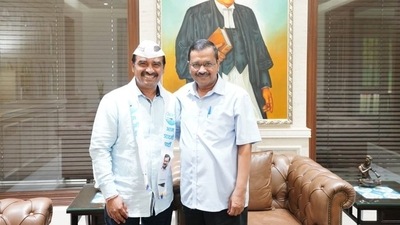 Jagmal Vala with AAP chief Arvind Kejriwal. (Twitter/@jagmalbhaivala) Jagmal Vala with AAP chief Arvind Kejriwal. (Twitter/@jagmalbhaivala)