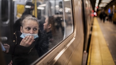 New York City's Manhattan and Brooklyn subway ridership bounces back as workers return to offices (AP Photo/John Minchillo, File) New York City's Manhattan and Brooklyn subway ridership bounces back as workers return to offices (AP Photo/John Minchillo, File)