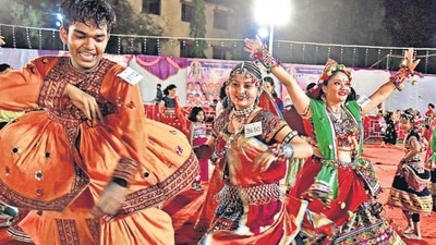 Navratri is celebrated in Gujarat with colours, feasts and Garba. (Hindustan Times) Navratri is celebrated in Gujarat with colours, feasts and Garba. (Hindustan Times)