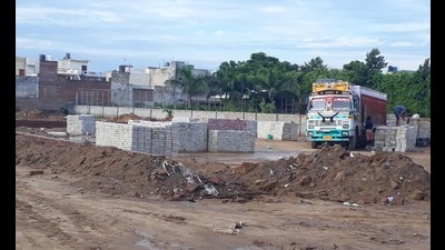 A team of the vigilance department had conducted a field inspection in 2020 and found a number of anomalies in construction of the colony. However, no record was found regarding change of land use (CLU) and sale of plots in the colony. (HT File)