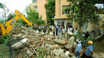 The committee, comprising two assistant CEOs, and an officer on special duty, besides officials from the planning department, visited the spot on Thursday to assess the wall and the drain work and also to speak to eyewitnesses. (Hindustan Times) The committee, comprising two assistant CEOs, and an officer on special duty, besides officials from the planning department, visited the spot on Thursday to assess the wall and the drain work and also to speak to eyewitnesses. (Hindustan Times)
