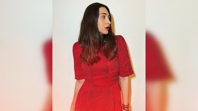 Karisma Kapoor treated her Instagram pictures with three stunning photos of herself and captioned her post, "All red everything #aboutlastnight." (Instagram/@therealkarismakapoor)