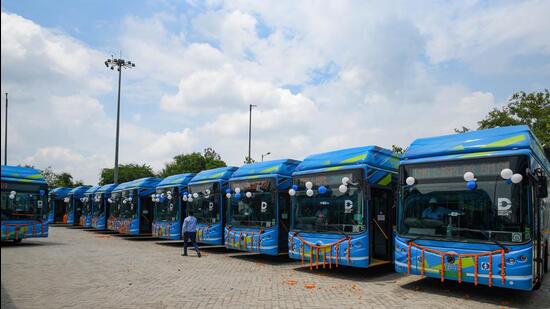 A fleet of DTC electric buses at Rajghat Bus depot, in New Delhi. (Amal KS/HT Photo)
