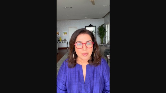 The image is taken from Farah Khan’s dabba-related video that has received replies from Abhishek Bachchan and Preity Zinta.(Instagram/@farahkhankunder)