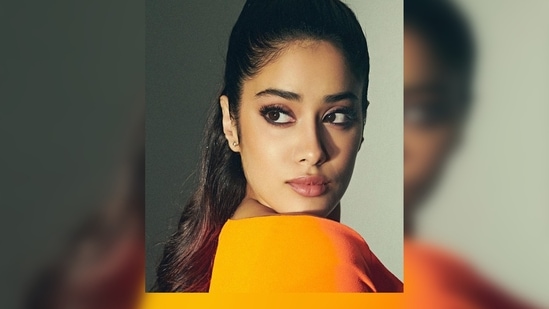 Famous fashion designer/actor Masaba Gupta and celeb wife Maheep Kapoor commented on her post and dropped fire emojis.(Instagram/@janhvikapoor)