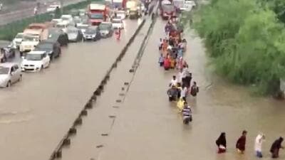Waterlogging was reported from major key areas such as Golf Course Road, Iffco Chowk, among others. (ANI image) Waterlogging was reported from major key areas such as Golf Course Road, Iffco Chowk, among others. (ANI image)