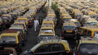 Mumbai, India - 2 Sept. 2015 : The black and yellow taxi observes strike against uber and ola cabs, The strike continues for the second day. All the taxi drivers line up at CST international airport, Andheri, in Mumbai, India, on Wednesday, September 2, 2015. (Photo by Pramod Thakur/ Hindustan Times) (Hindustan Times) Mumbai, India - 2 Sept. 2015 : The black and yellow taxi observes strike against uber and ola cabs, The strike continues for the second day. All the taxi drivers line up at CST international airport, Andheri, in Mumbai, India, on Wednesday, September 2, 2015. (Photo by Pramod Thakur/ Hindustan Times) (Hindustan Times)
