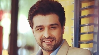 Sachin Shroff is the new Taarak Mehta on Taarak Mehta Ka Ooltah Chashmah and the audience seems to have accepted him in the role.&nbsp;