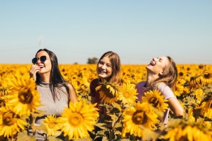 Our friendships were also affected during pandemic (Unsplash)