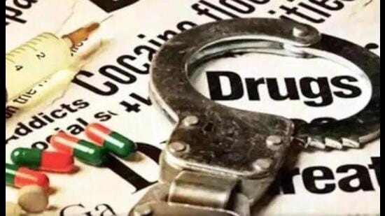 An absconding former Punjab Police inspector wanted in a corruption case was arrested along with his aide in Rajasthan’s Jhalawar district. An absconding former Punjab Police inspector wanted in a corruption case was arrested along with his aide in Rajasthan’s Jhalawar district.