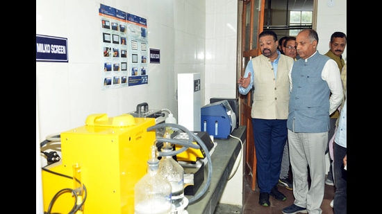 Himachal Pradesh chief minister Jai Ram Thakur during the inauguration of MILKFED Plant costing ₹16.32 crore, at Balh assembly constituency in Mandi on Friday. (ANI)