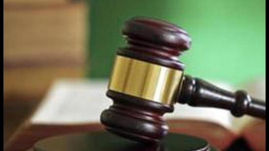 Following the information provided by Krishan Lal Dhoti Wala— brother of Surinder Kumar, the vigilance bureau had booked retired district food and supplies controller (DFSC) Surinder Kumar Beri, Punjab State Civil Supplies Corporation (PUNSUP) district manager Jagandeep Dhillon (now suspended) and two commission agents (arthiyas) Anil Jain and Mahavir Bansal in Grains transportation scam case. Ludhiana range vigilance SSP Ravinder Pal Singh Sandhu said a hunt was on for the arrest of the accused. (HT FILE) Following the information provided by Krishan Lal Dhoti Wala— brother of Surinder Kumar, the vigilance bureau had booked retired district food and supplies controller (DFSC) Surinder Kumar Beri, Punjab State Civil Supplies Corporation (PUNSUP) district manager Jagandeep Dhillon (now suspended) and two commission agents (arthiyas) Anil Jain and Mahavir Bansal in Grains transportation scam case. Ludhiana range vigilance SSP Ravinder Pal Singh Sandhu said a hunt was on for the arrest of the accused. (HT FILE)