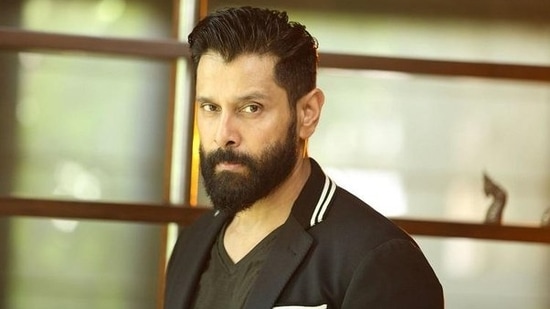 At the beginning of his career, Vikram had to stay in a small lodge.