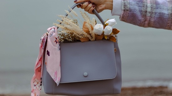 Amazon Great Indian Festival 2022 Sale: Shop the choicest of handbags at attractive prices. (Pexels)