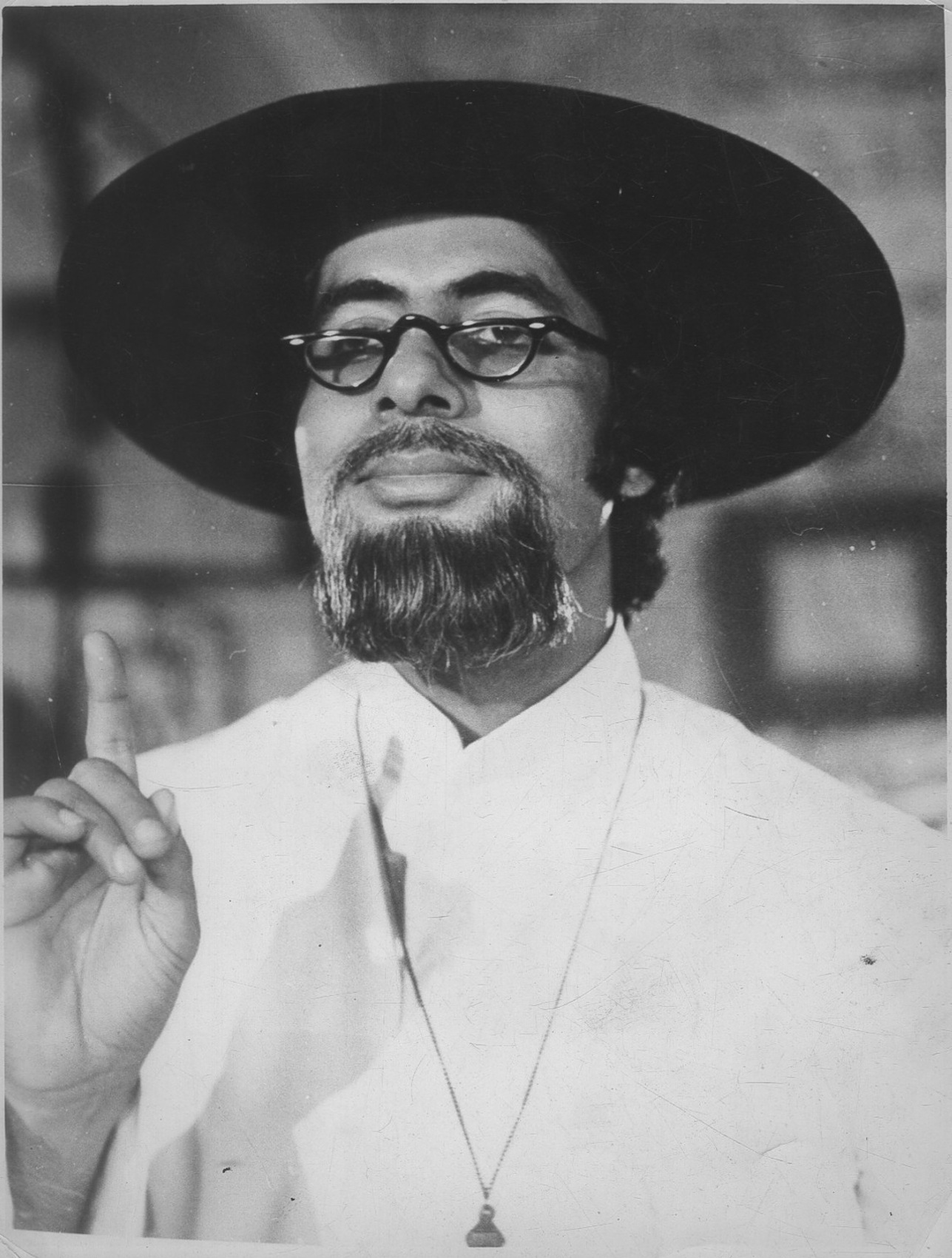 Amitabh Bachchan in Amar Akbar Anthony. “I am a huge fan of Bachchan’s films – particularly those by Manmohan Desai. “ - R Balki. (HT Photo) Amitabh Bachchan in Amar Akbar Anthony. “I am a huge fan of Bachchan’s films – particularly those by Manmohan Desai. “ - R Balki. (HT Photo)