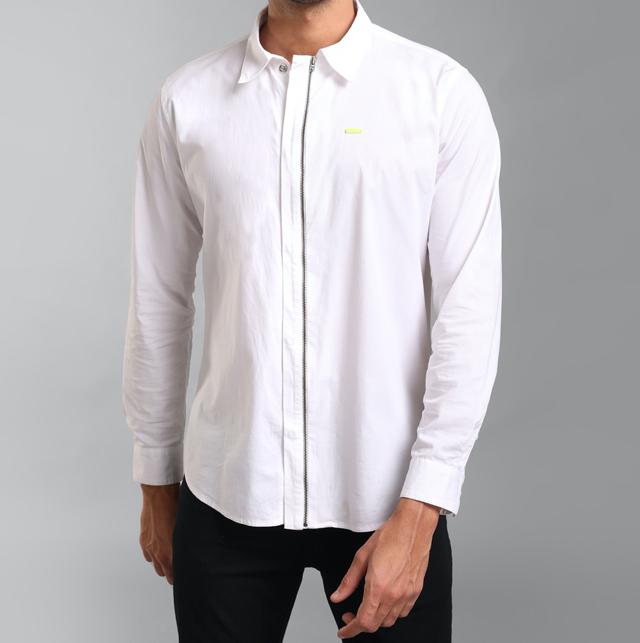 A trendy casual white shirt to wear with your cords, chinos, or jeans. (Cotton stretch shirt with zipper closure by KZ07) A trendy casual white shirt to wear with your cords, chinos, or jeans. (Cotton stretch shirt with zipper closure by KZ07)
