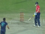 Haris Rauf's bouncer gets stuck on Harry Brook's helmet.(Twitter) Haris Rauf's bouncer gets stuck on Harry Brook's helmet.(Twitter)