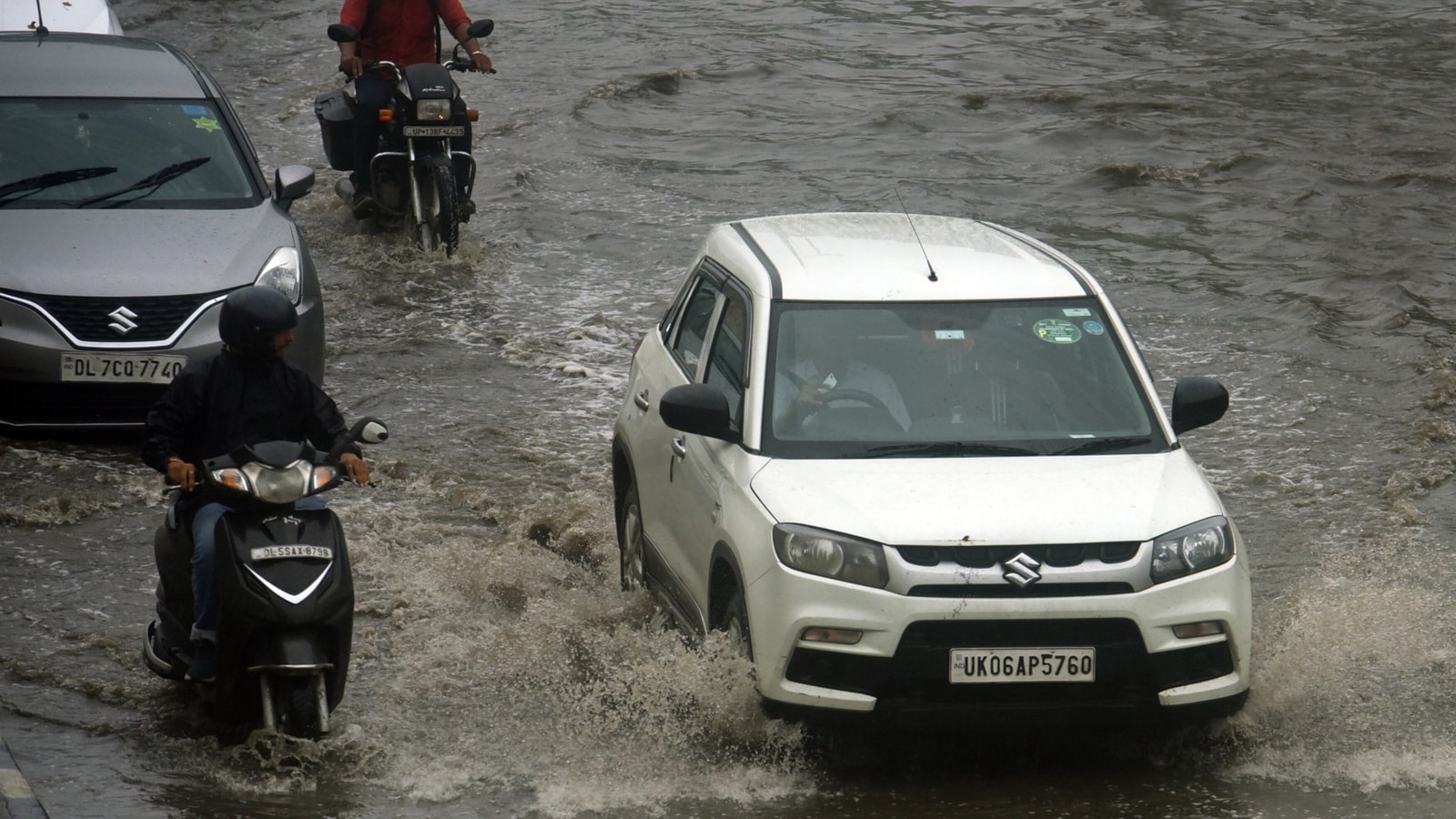 Amid incessant rain in Delhi, commuters should avoid these stretches | Latest News Delhi