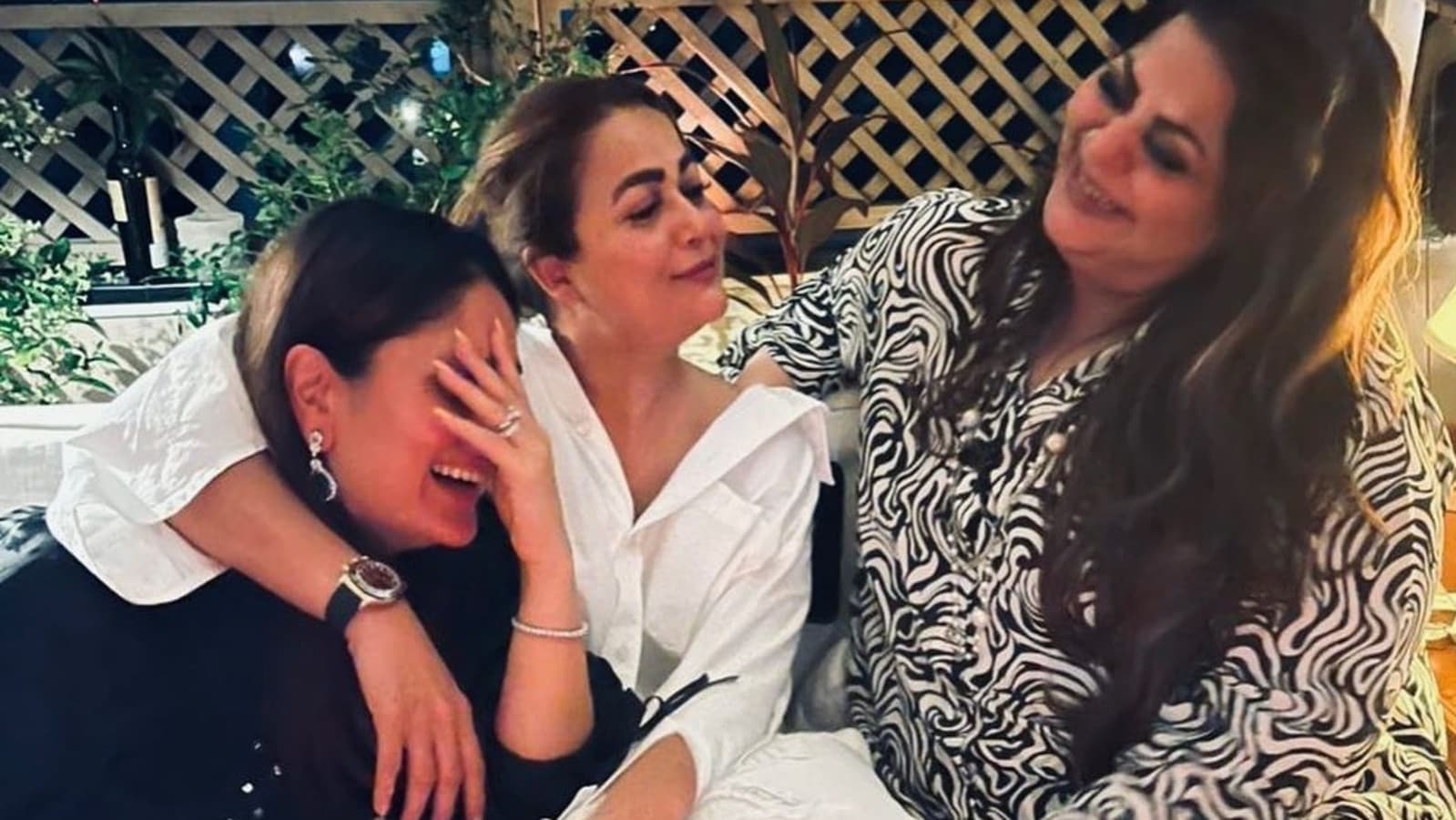 Read more about the article Kareena Kapoor poses with BFF Amrita Arora; says ‘laughter is the best medicine’ | Bollywood