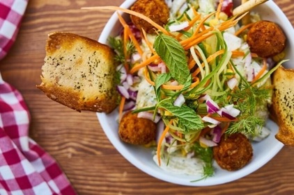Have your bread with lots of salads (Pixabay) Have your bread with lots of salads (Pixabay)