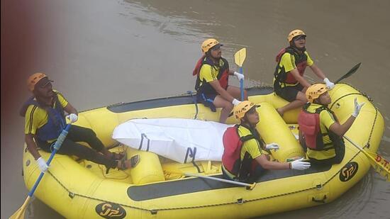 An SDRF team recovered the girl’s body from Chilla lake on Saturday morning (Sourced) An SDRF team recovered the girl’s body from Chilla lake on Saturday morning (Sourced)