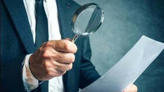 Punjab vigilance bureau spokesperson said that following a tip-off, three teams were formed to search suspicious vehicles bringing commercial goods into Bathinda. (HT File)