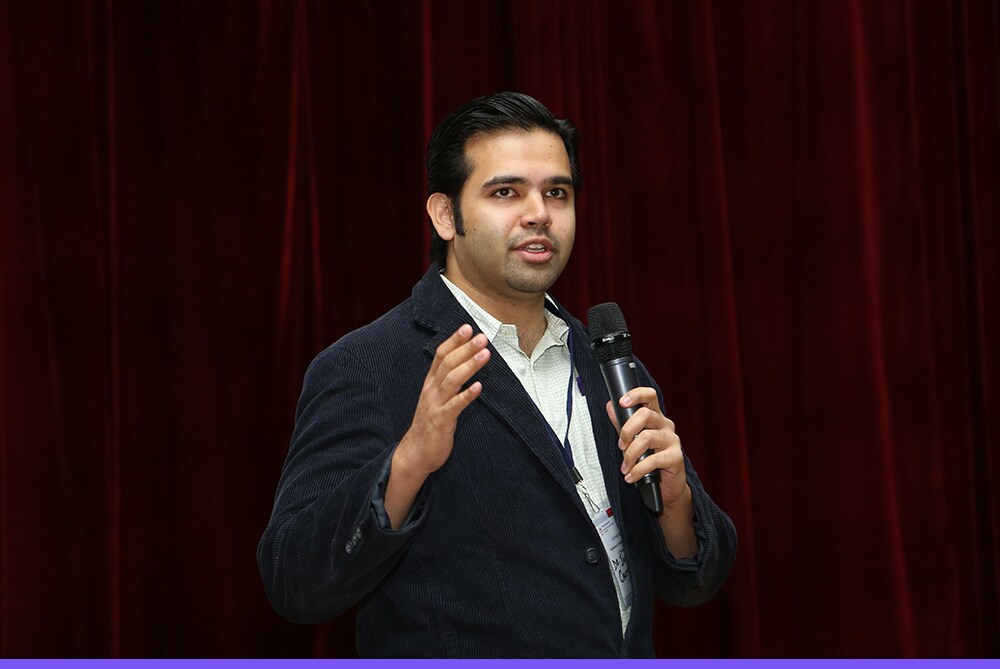 Veena Chaturvedi, mother of Bengaluru-based stand-up comedian Jagdish Chaturvedi lost ₹2 lakh to online fraudsters, but recovered all of her lost money in 10 days, thanks to cyber police. (Buddybits) Veena Chaturvedi, mother of Bengaluru-based stand-up comedian Jagdish Chaturvedi lost ₹2 lakh to online fraudsters, but recovered all of her lost money in 10 days, thanks to cyber police. (Buddybits)
