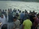 Last rites of the “murdered” teen being performed at NIT ghat in Srinagar, Pauri Garwhal, on Sunday. (ANI)