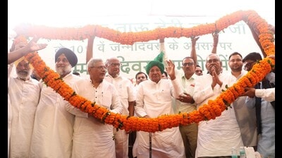 Leaders of regional parties call for a united opposition to take on BJP Leaders of regional parties call for a united opposition to take on BJP