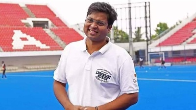 Dilip Tirkey (Twitter) Dilip Tirkey (Twitter)