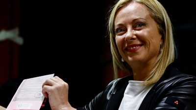 Italy Elections: Leader of Brothers of Italy Giorgia Meloni votes at a polling station during the snap election in Rome, Italy. (Reuters)